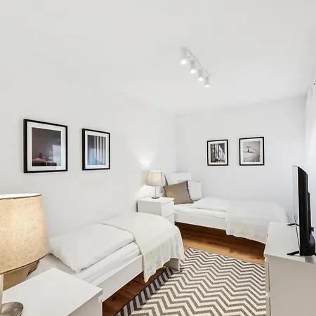 Arbio Monteurzimmer Kloster Parking Included 아파트 레닌