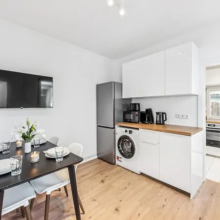 Arbio Monteurzimmer Kloster Parking Included 아파트 레닌